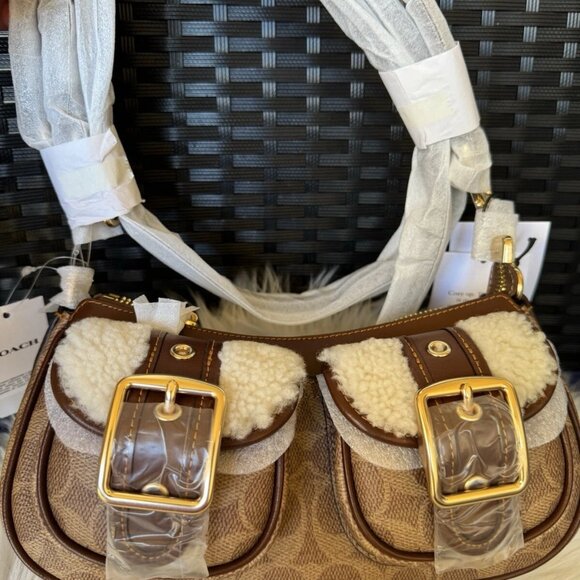 Coach Ashton Baguette Bag In Signature Canvas Tan/Natural CY658 - Picture 1 of 7